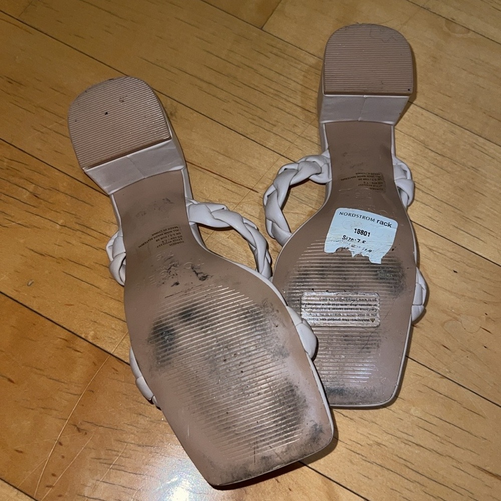 Torgeis Slip-on Block Heels, Braided Accent Size 7.5 - Picture 5 of 6